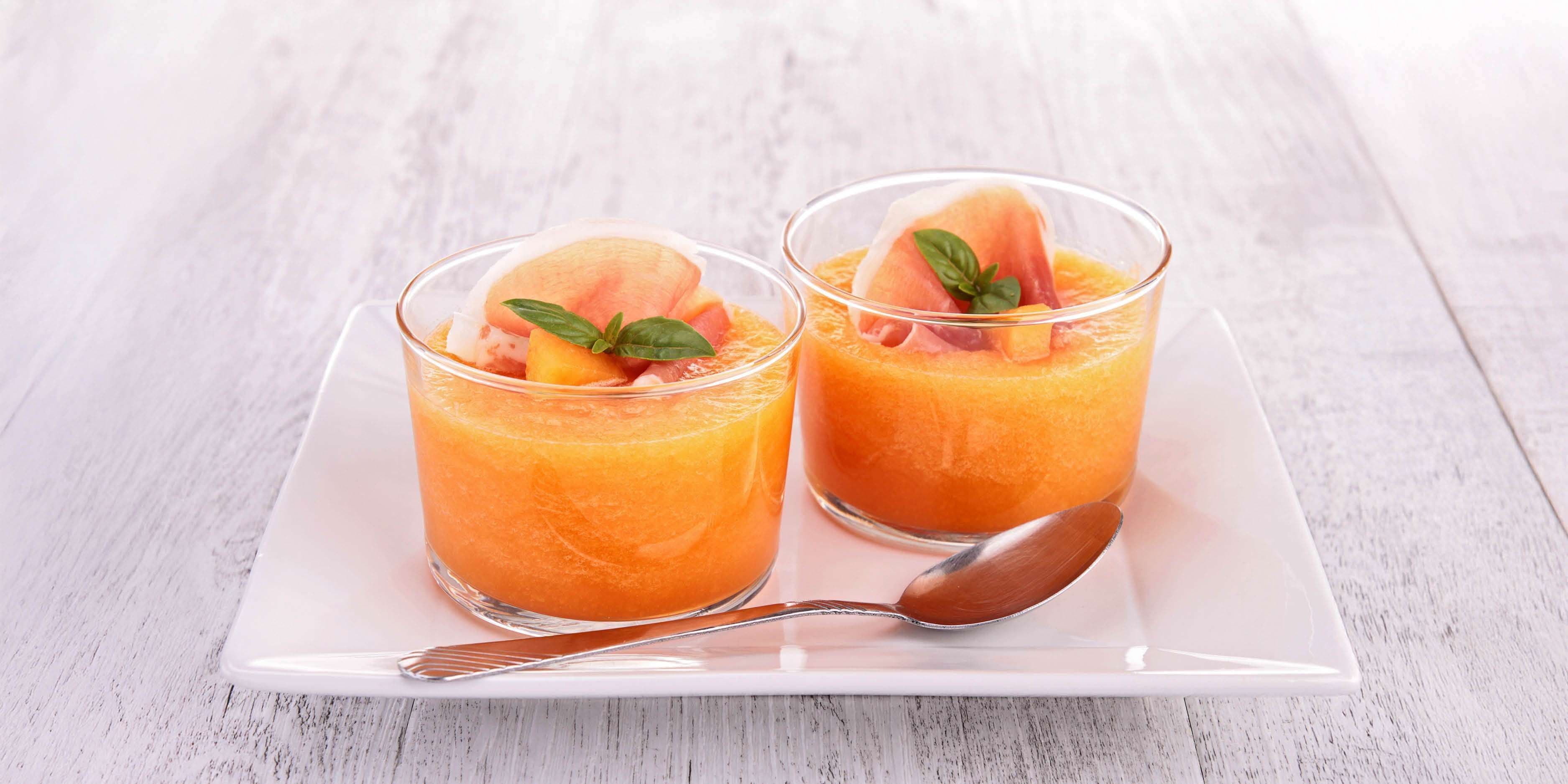 Soupe froide de melon au jambon cru