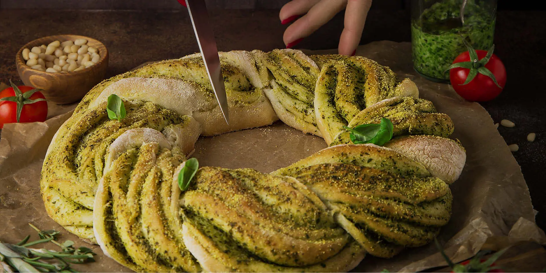 Brioche tressée au pesto basilico