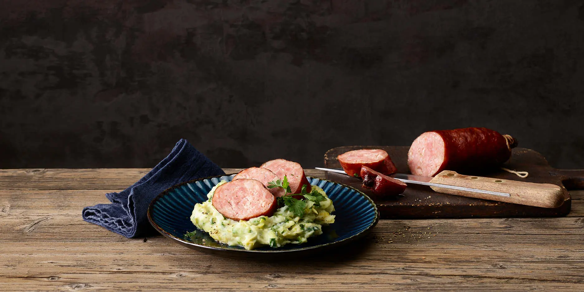 Saucisson auf Kartoffel-Lauch-Püree