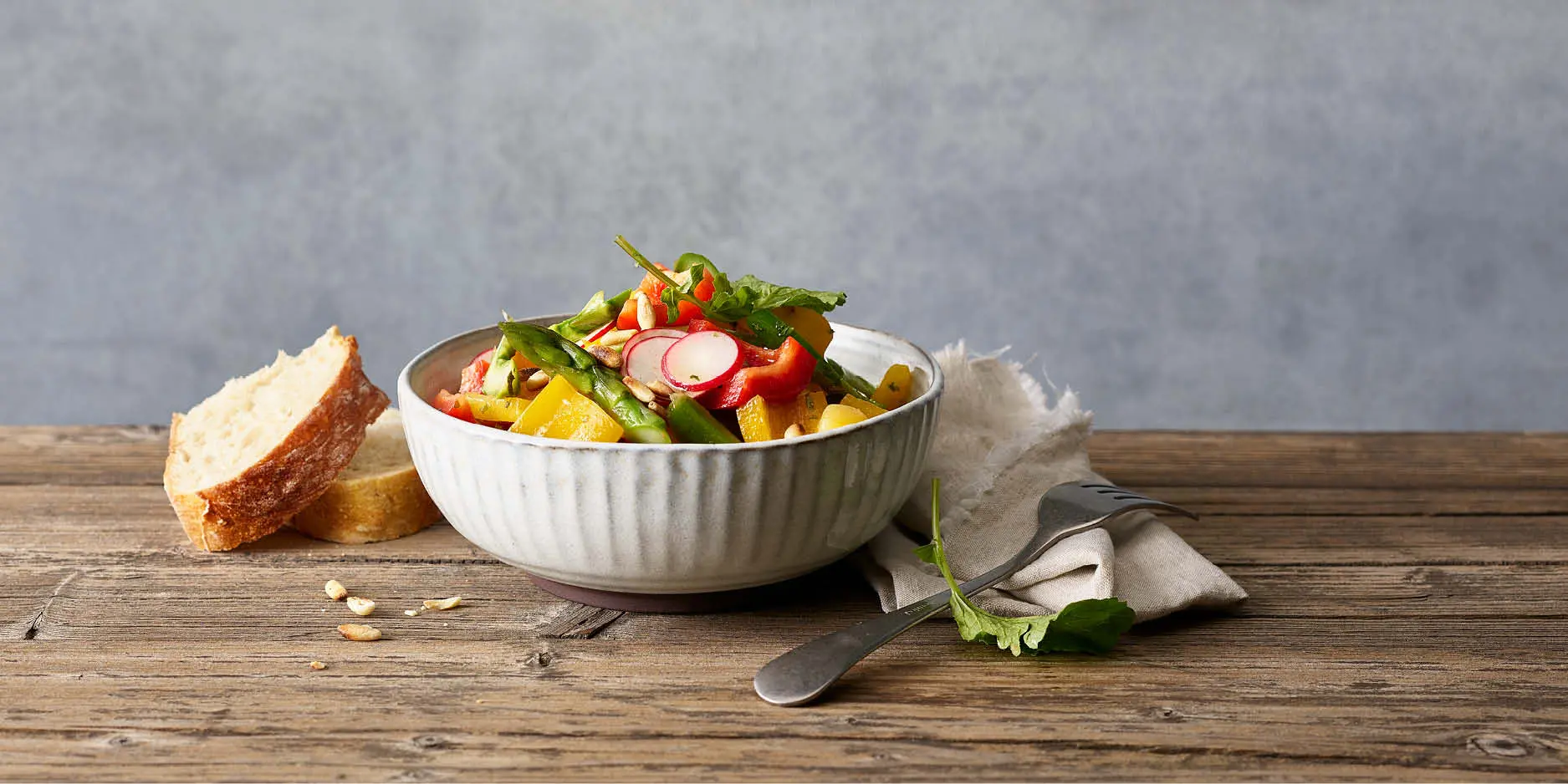 Spargel-Peperoni-Salat