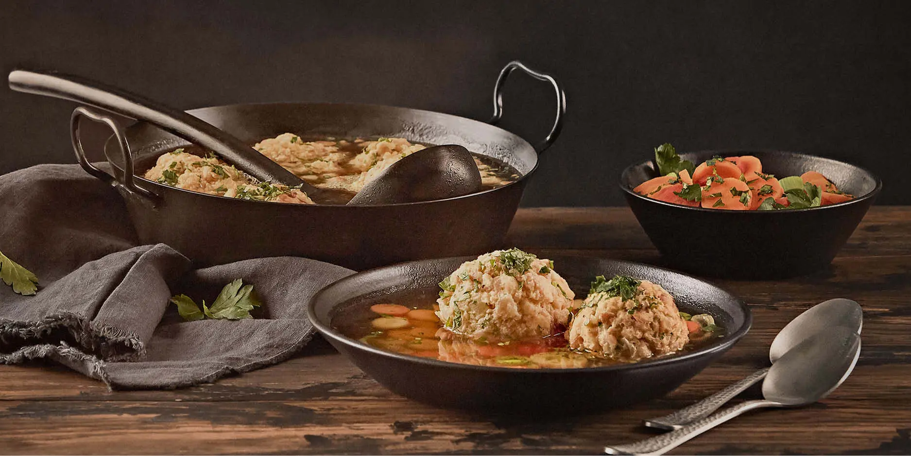 Quenelles de lard dans un bouillon de bœuf